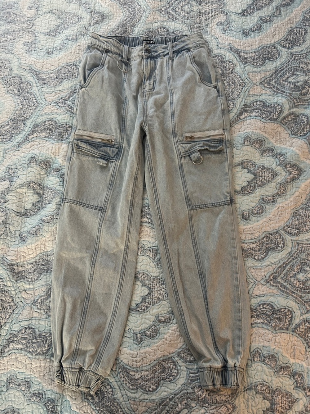 Hot Topic Light Wash Blue Wide Leg Cargo Jeans
